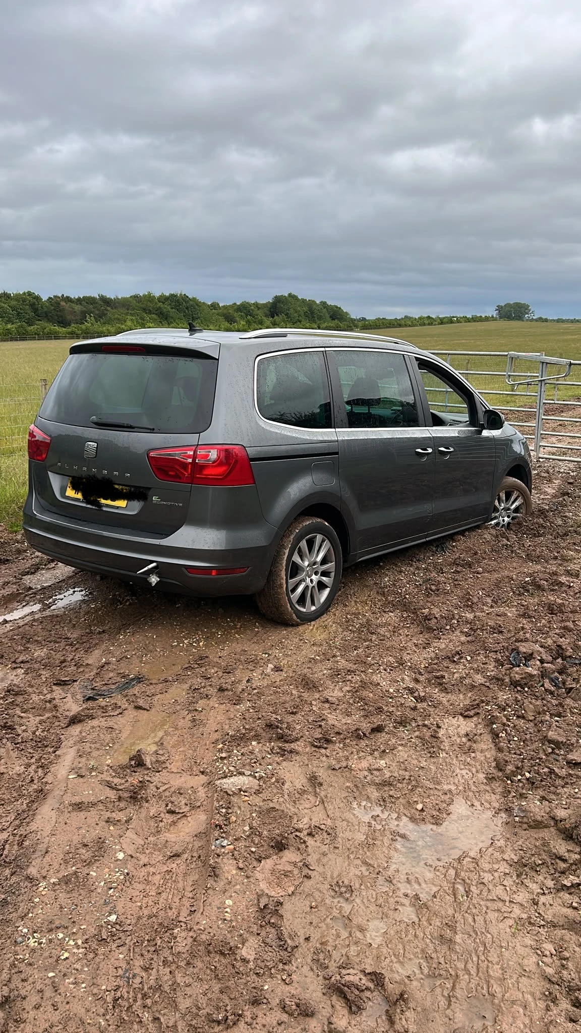 Seat Alhambra mud recovery Cardiff vehicle extraction